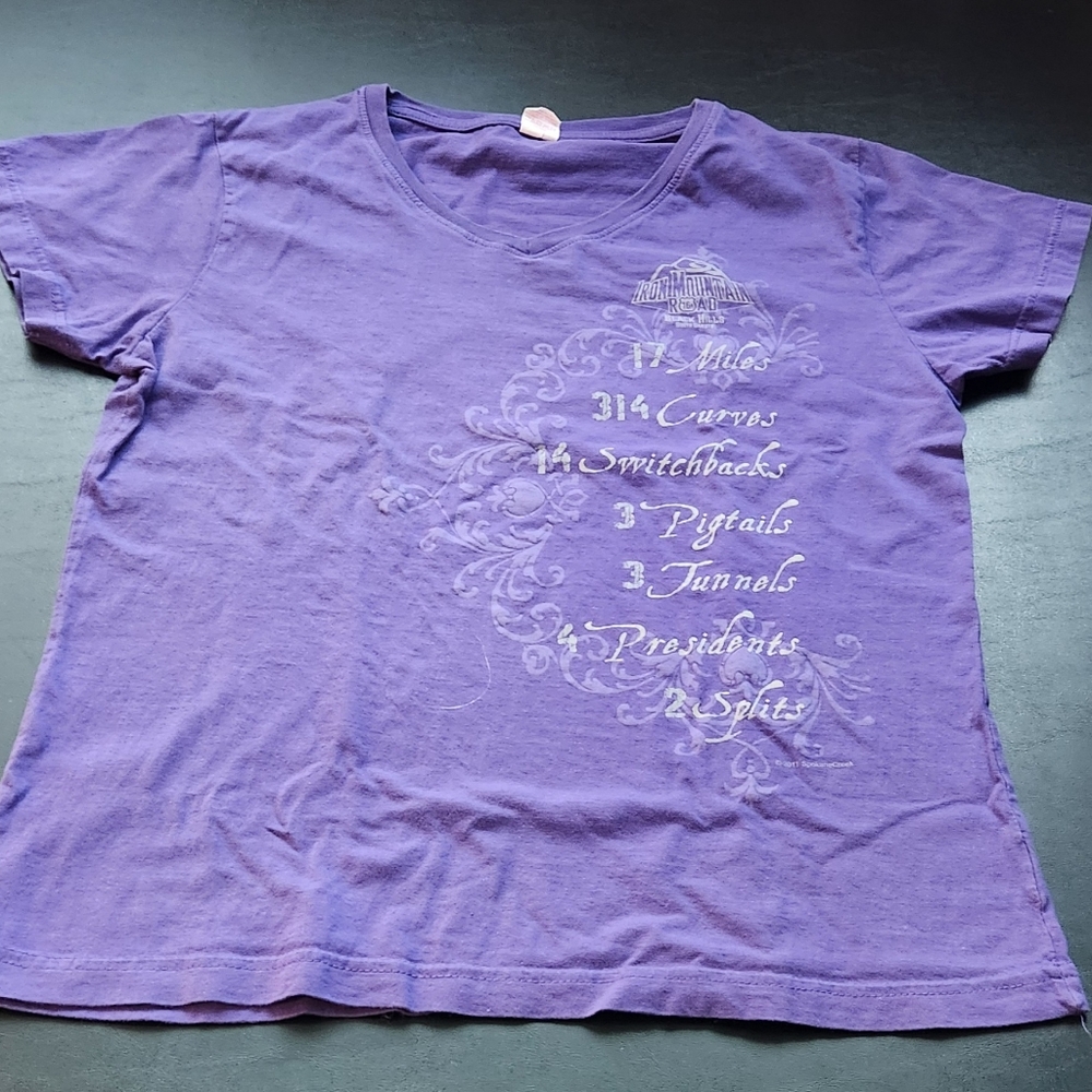 Iron Mountain Road Women's Tee - L
